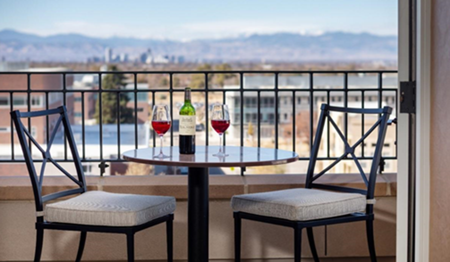 outdoor patio at the benson hotel